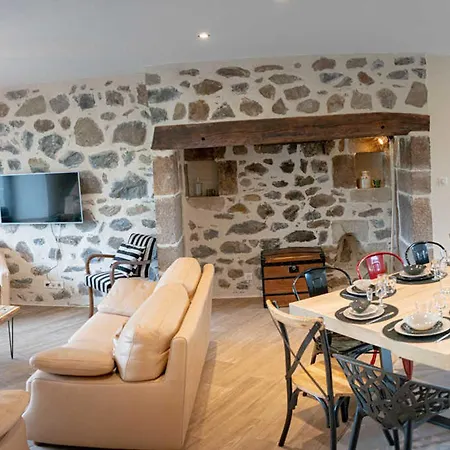 Maison Renovee Avec Wifi Et Parking, Au Coeur Des Volcans D'auvergne - Fr-1-742-615 Semesterbostad Saint-Hippolyte (Cantal)